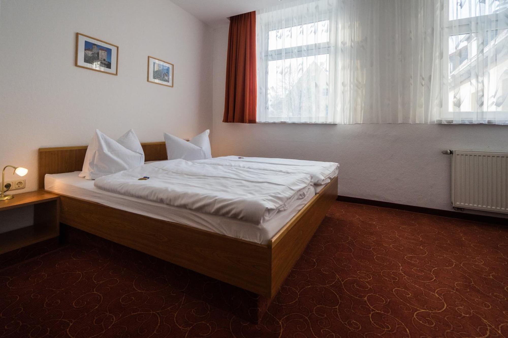 Hotel Zur Post بيرنا المظهر الخارجي الصورة