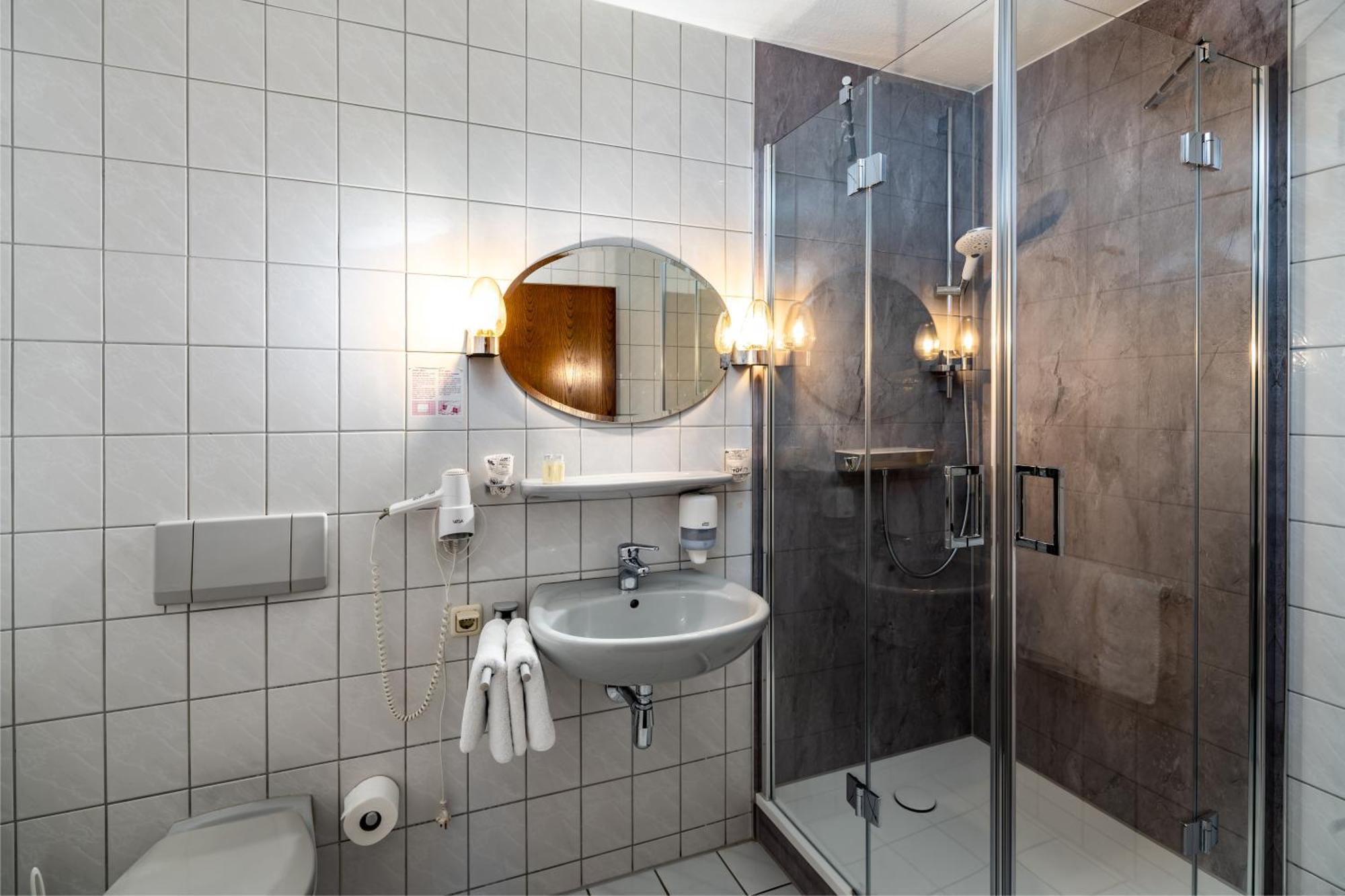 Hotel Zur Post بيرنا المظهر الخارجي الصورة