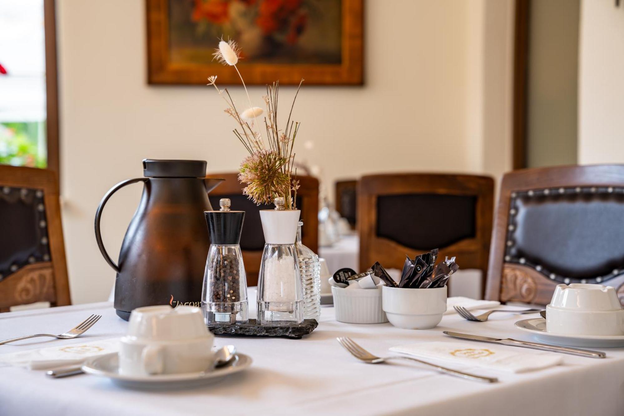 Hotel Zur Post بيرنا المظهر الخارجي الصورة